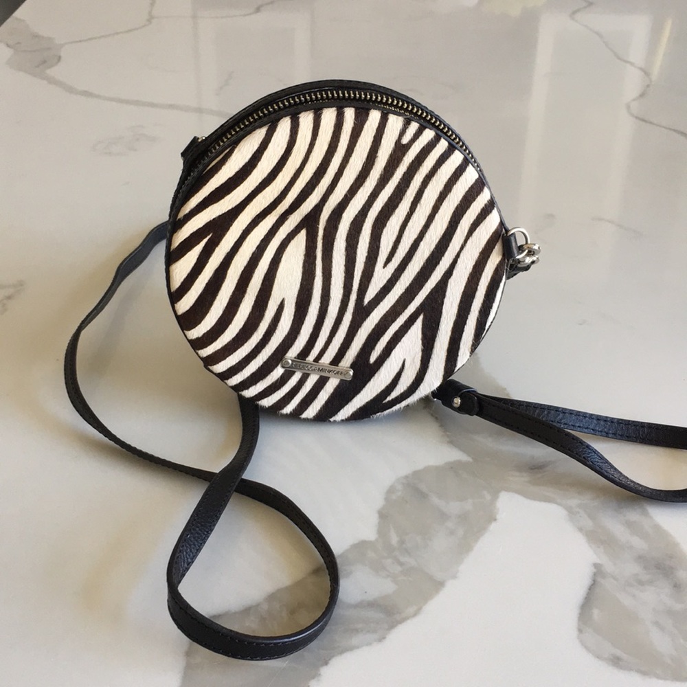 Rebecca Minkoff black Colby circle wristlet